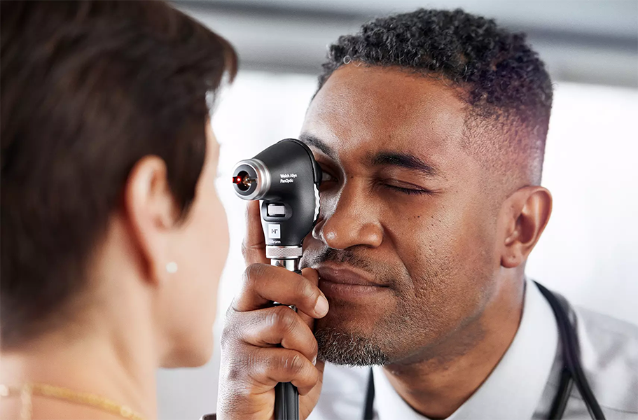 Welch Allyn 118-2-US PanOptic Basic Ophthalmoscope, view 7